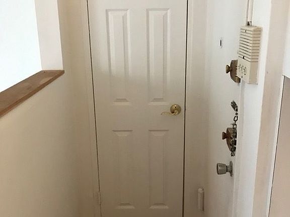 4th image of 234 E 30th St #1R