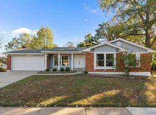 2708 Blackforest Dr, Saint Louis, MO 63129