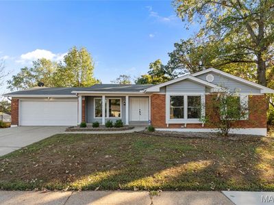 2708 Blackforest Dr, Saint Louis, MO, 63129