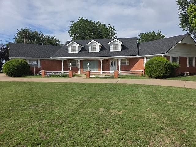 1st image of 1000 N Byers Ave