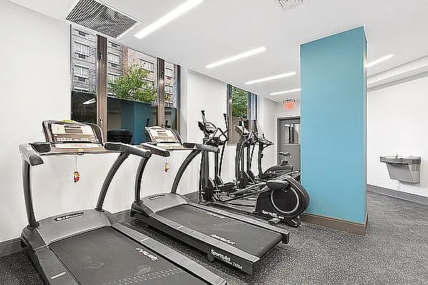 Rented by Bohemia Realty Group | media 14