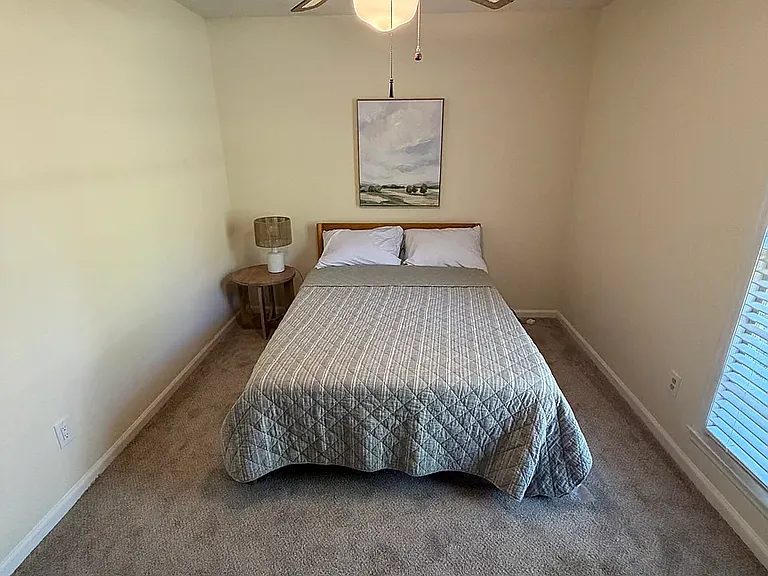 530 Chadford Rd — Photo 16