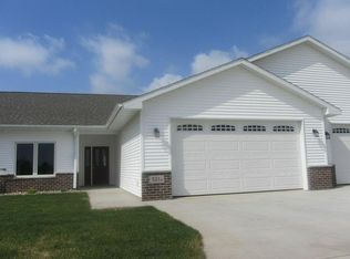 435 Autumn Ln UNIT 4, Cedar Falls, IA 50613