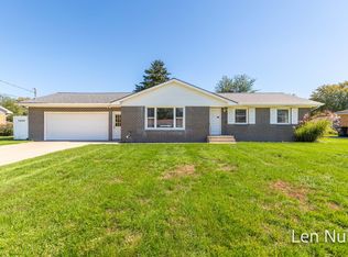 7504 Astronaut Ave, Jenison, MI 49428