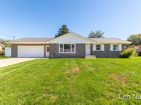 7504 Astronaut Ave, Jenison, MI 49428
