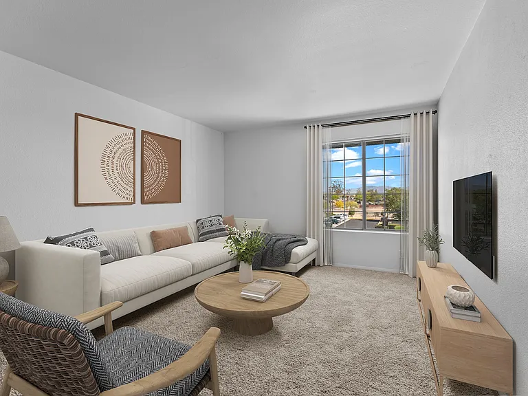 Coronado Glen Apartments — Photo 11
