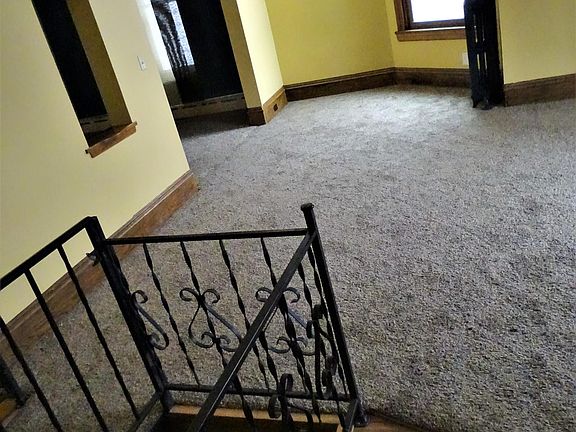 4th image of 3315 Girard Ave S