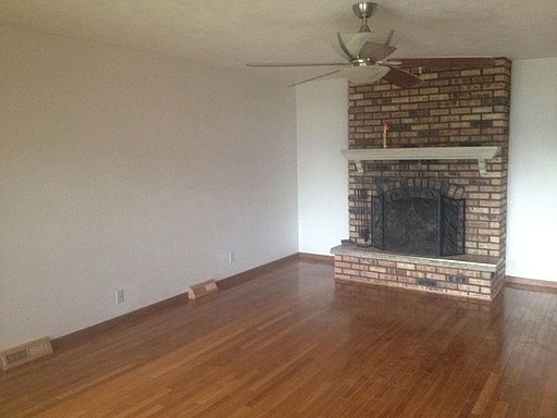 2nd image of 1847 46th St