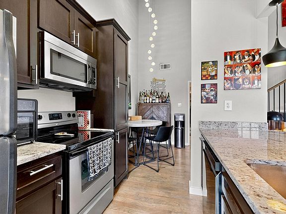 4th image of 5981 Arapaho Rd APT 1304
