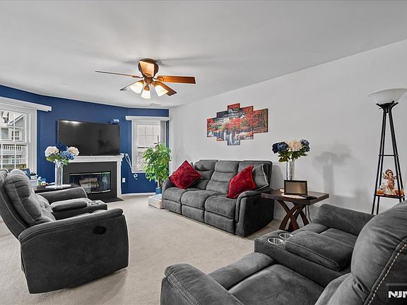 3rd image of 49 Boulder Run Rd #182