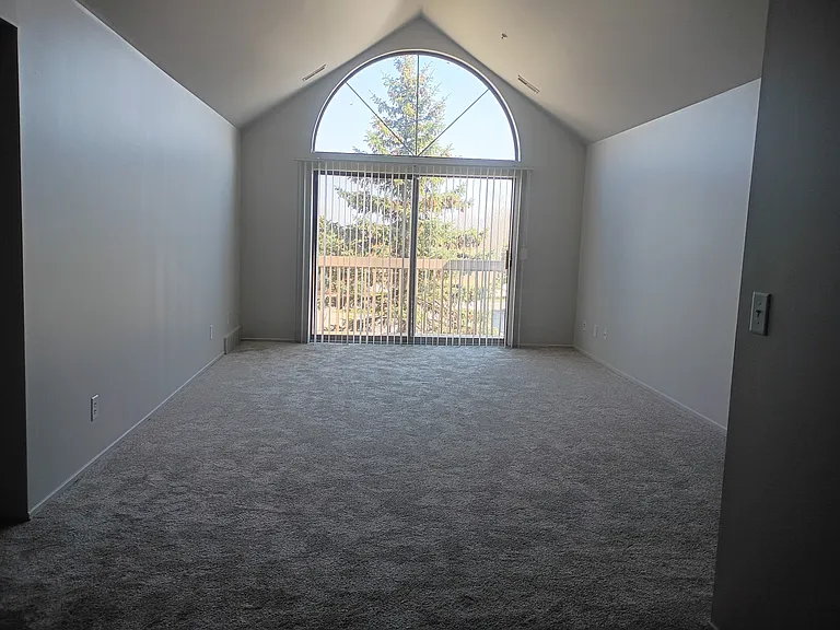 Prentiss Pointe Apartments — Photo 83