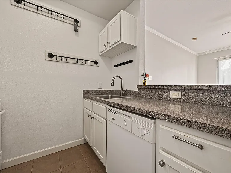 4515 Briar Hollow Pl #309 — Photo 12
