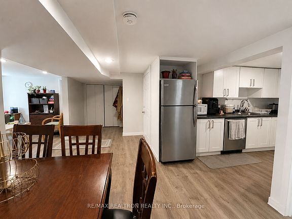 3rd image of 14 Jasper Ct #B