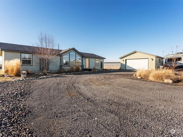 2810 NE Westshore Drive, Moses Lake, WA 98837