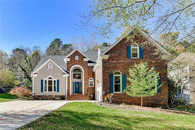 1st image of 16436 Plantation Woods Dr