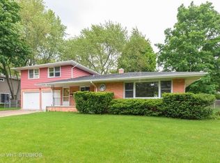 503 Summit St, Algonquin, IL 60102