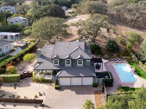 90 Saddle Wood Dr, Novato, CA 94945