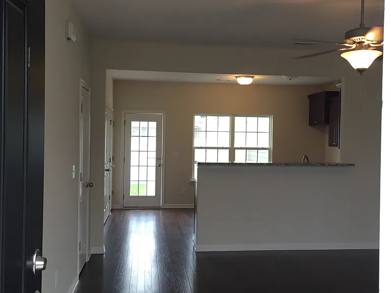 302 Oldbury Ln — Photo 2