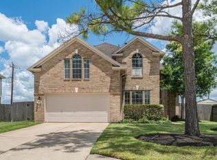 1831 Branch Hill Dr, Pearland, TX 77581