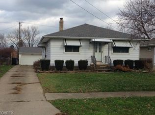 3839 Bosworth Rd, Cleveland, OH 44111