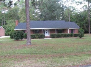 641 Hillmont Dr, Waycross, GA 31503