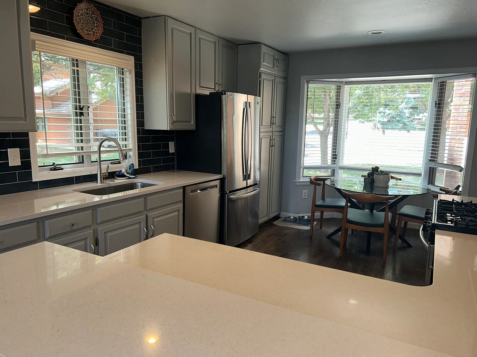 3 bed, 3.5 bath, 2400 sqft, $3,450 — Photo 4