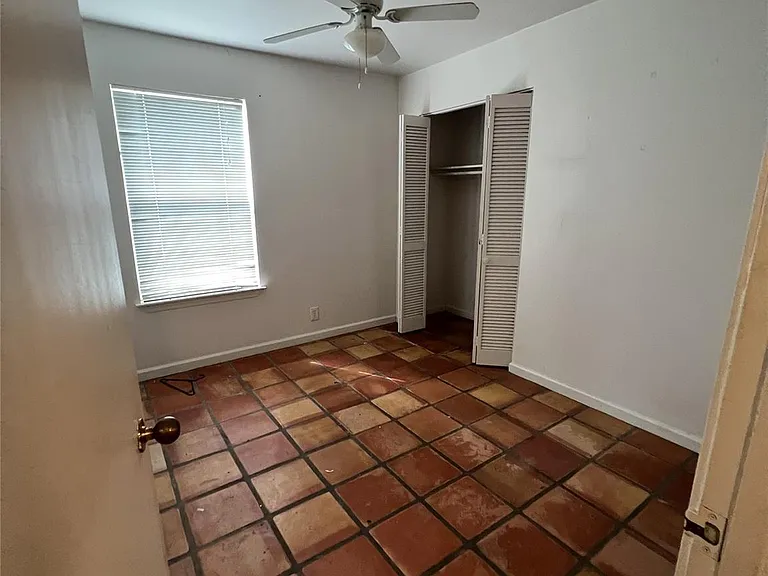 5300 Duval St #A — Photo 11