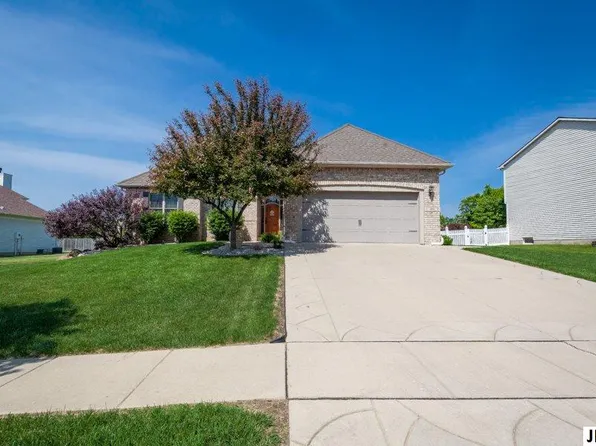 405 Settlers Cv, Tecumseh, MI 49286
