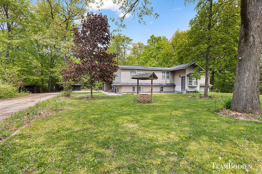 1339 Fonger St NE, Sparta, MI 49345 Zillow