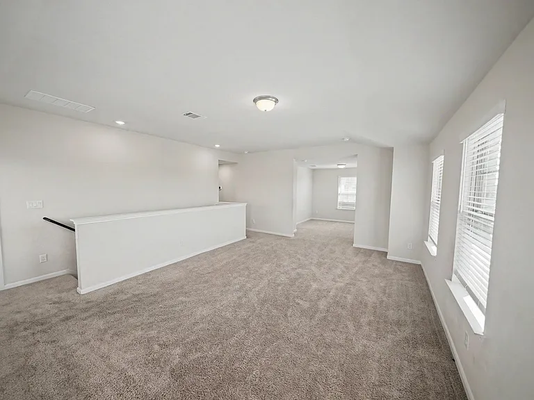 3037 Beringer Blvd — Photo 36