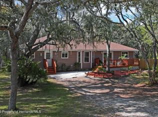 11185 Cleever St, Weeki Wachee, FL 34614