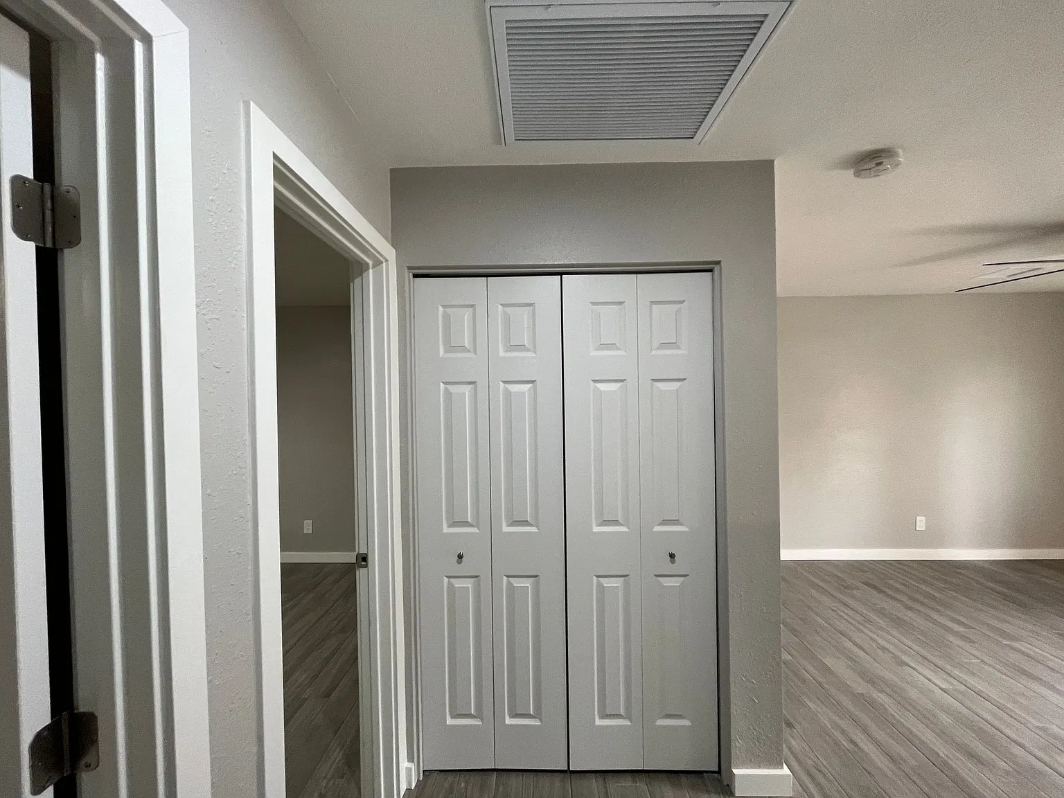 2912 E Roeser Rd. — Photo 1
