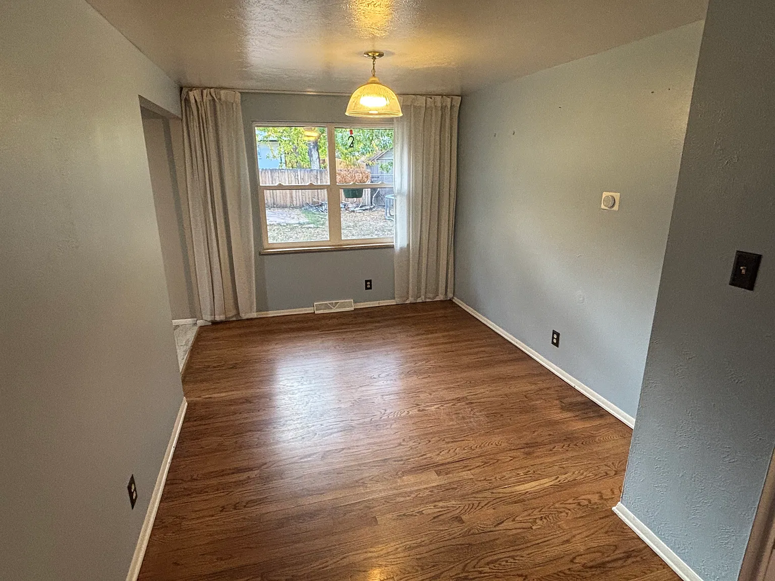 4 bed, 1026 sqft, $3,000 — Photo 4