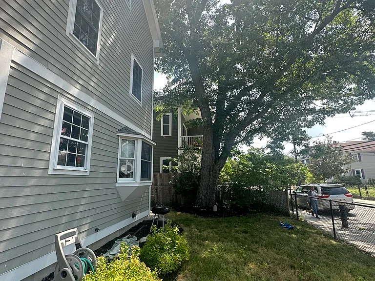 36 Raymond St #1 — Photo 36