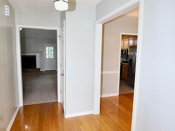 5th image of 1450 Morris Way Dr