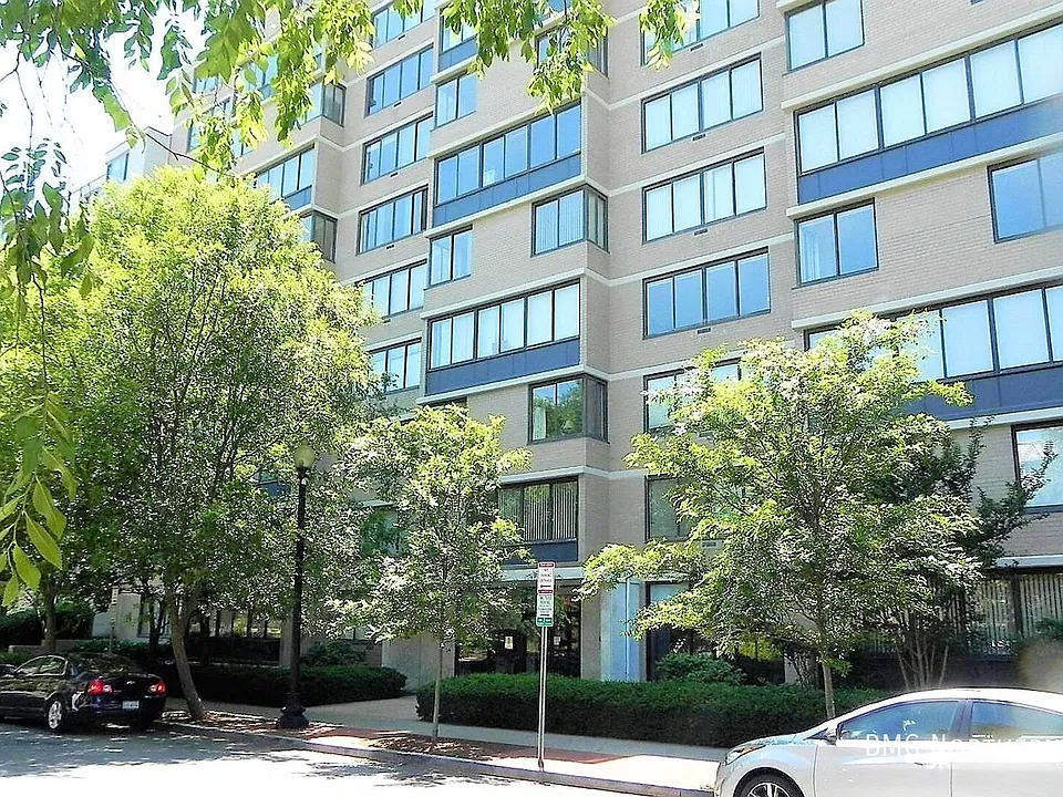 2030 F St NW #611