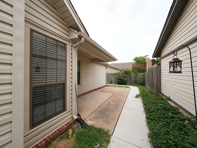 6327 S 90th East Ave — Photo 19