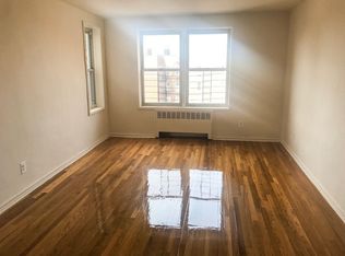 3704 Parsons Blvd APT 74, Flushing, NY 11354