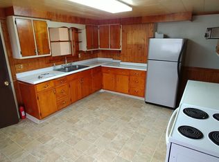 63 State St, Mount Pleasant, PA 15666