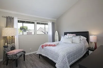 2nd bedroom