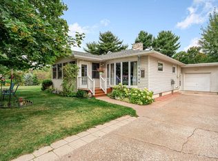 2020 W Ridge St, Marquette, MI 49855