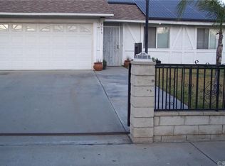 9075 Elm Ave, Fontana, CA 92335