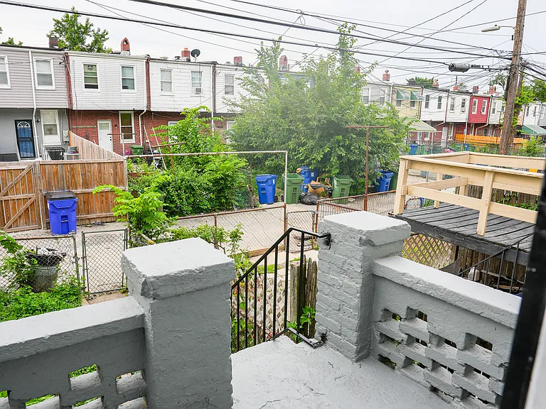 E Chase St — Photo 8