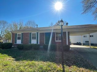 7416 Foxmont Dr, Hazelwood, MO