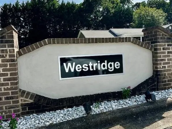 9459 Westridge Dr, Hickory, NC 28601