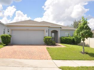 9809 Late Way, Groveland, FL 34736
