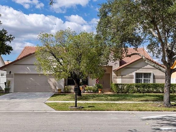 2nd image of 590 NW 161st Avenue