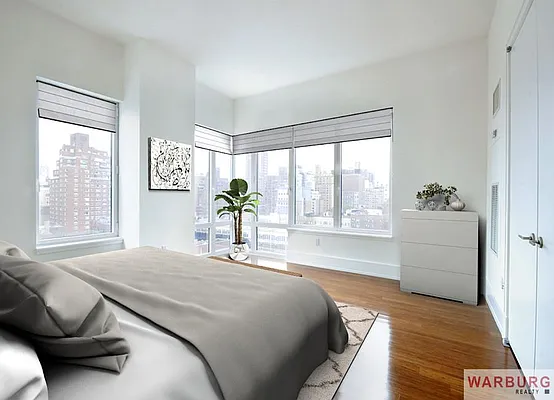 Sold by Warburg | media 4
