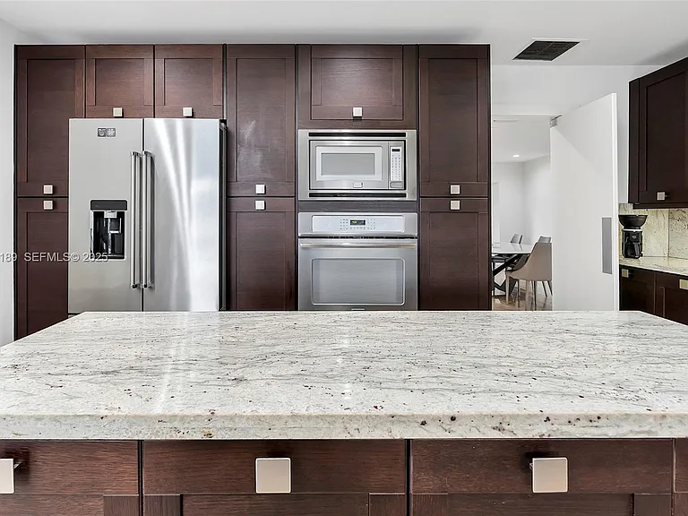 415 Rovino Ave — Photo 38