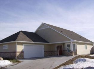 2740 110th Ln NW, Coon Rapids, MN 55433